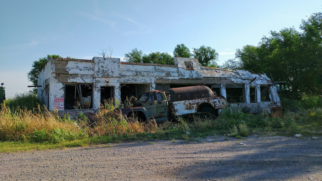 Old Abandoned Gas Station & Propane Truck Hinton, Oklaho… Flickr