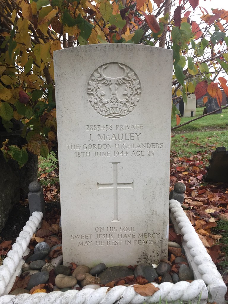 582B046AFA764DF8BDB3D4CD217613D5 “Old Monkland Cemeter… Flickr