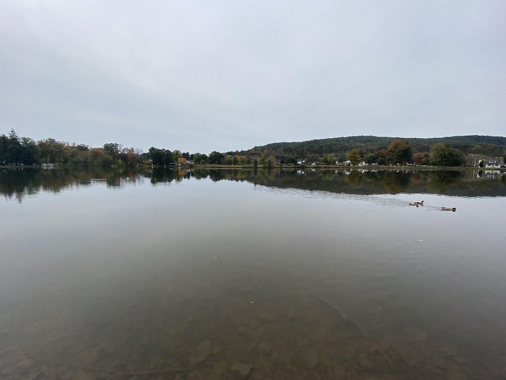 Deer Lake Deer Lake in Schuylkill County, Pennsylvania. de… Flickr