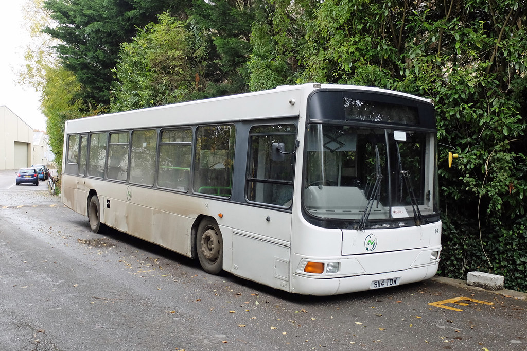 S114 TDW, Nailsworth Ex Newport Bus Steve Green Flickr