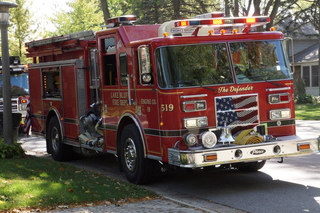 Libertyville, IL 2nd Alarm House Fire 10/6/20 Jimmy Bolf Flickr