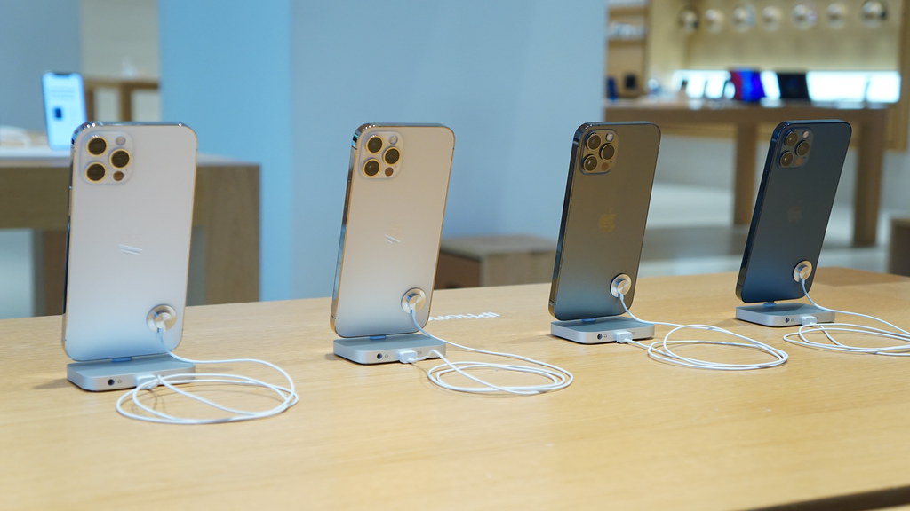 iPhone 13の噂まとめ：いつ発売？新機能・価格・スペックなど