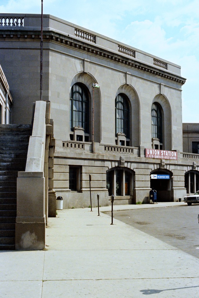 Joliet Union Station Joliet, IL The front facade of Joli… Flickr