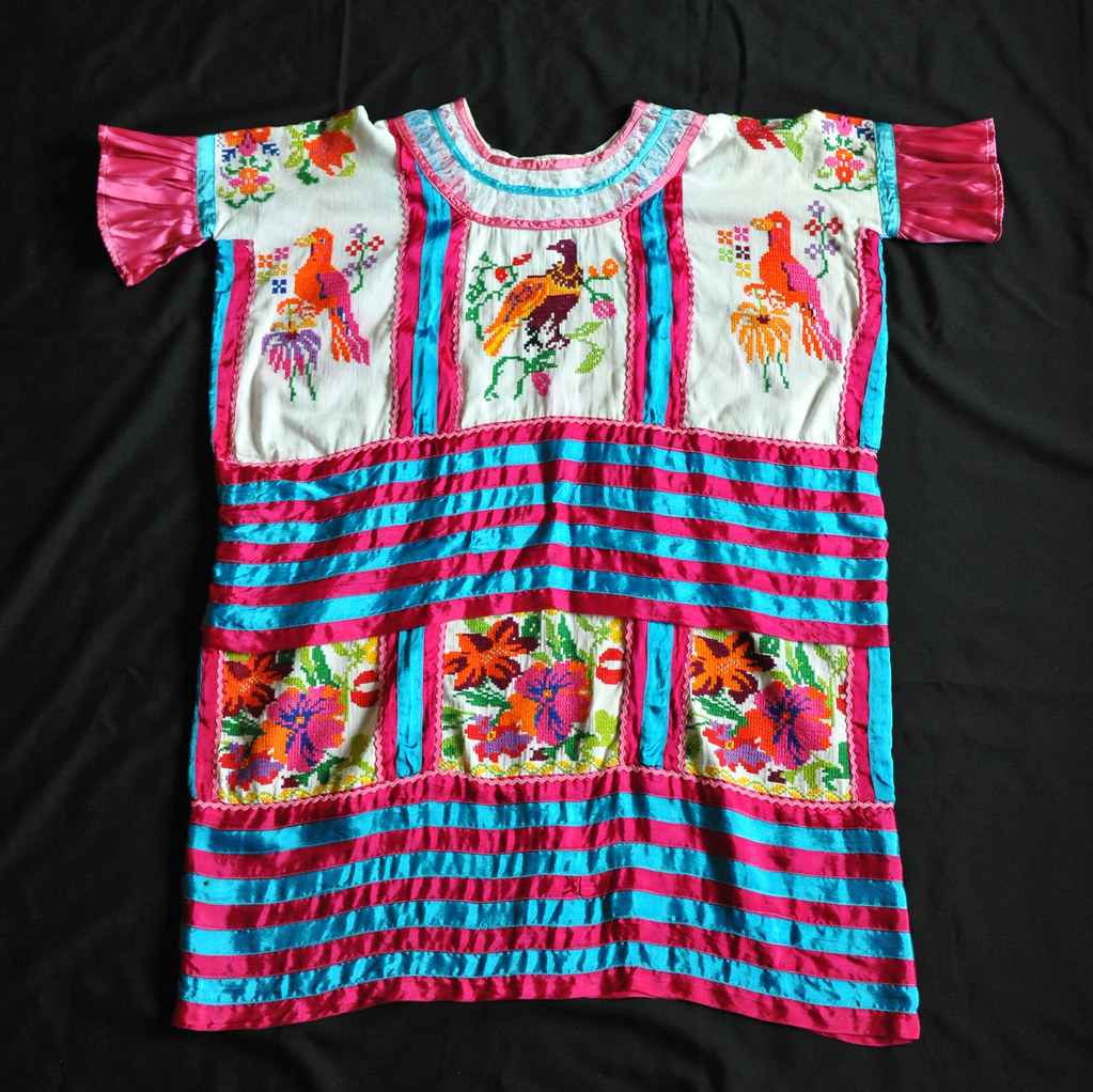 Huipil Oaxaca Mexico Mazatec Huautla Beautiful hand embroi… Flickr
