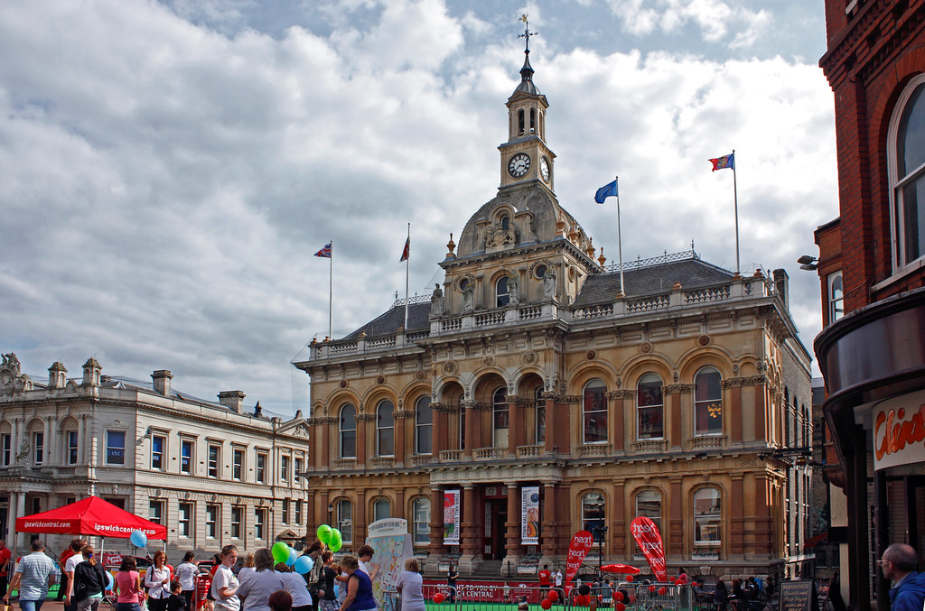 Ipswich Town Hall & Corn Exchange Ipswich Town Hall and Co… Flickr