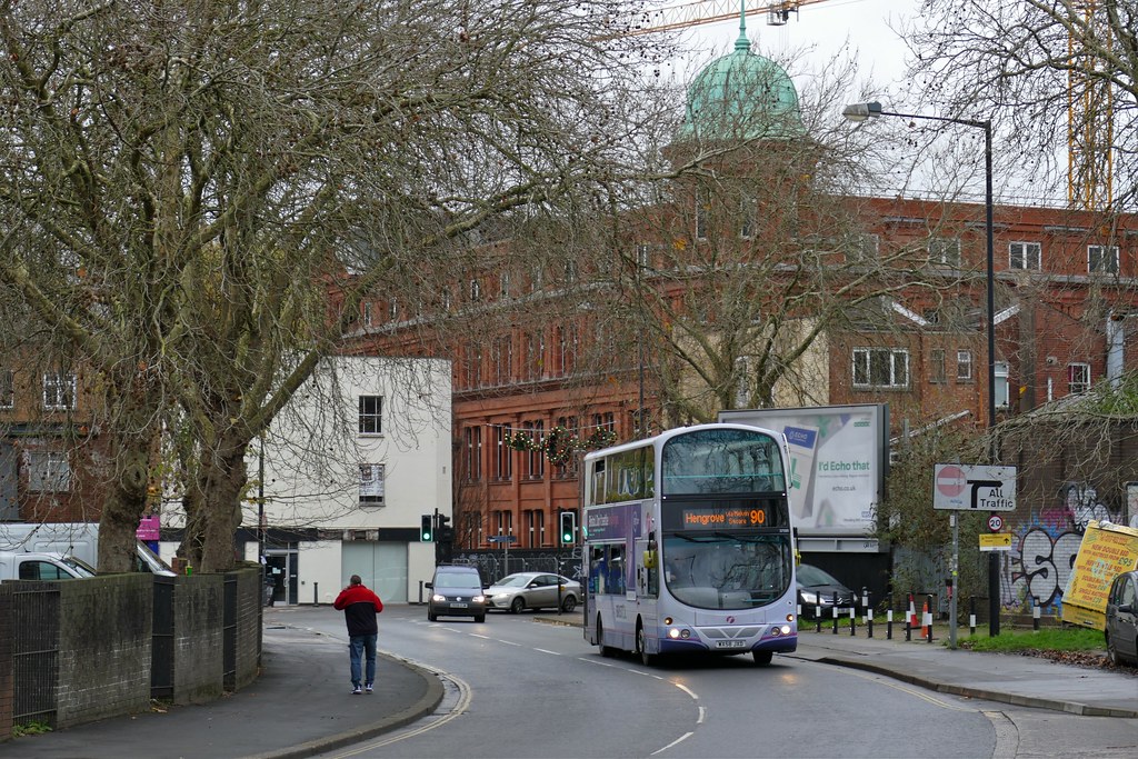 First 37595 WX58JXD At Dalby Avenue, Bedminster on a 90 to… Flickr