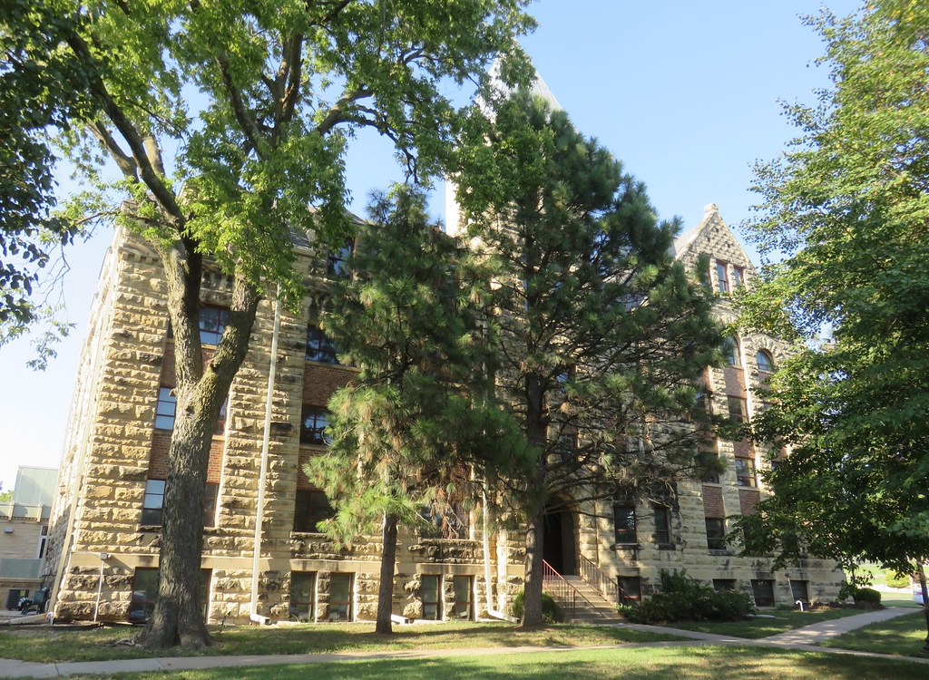 Old Baden Hall of Saint John's Lutheran College (Winfield,… Flickr