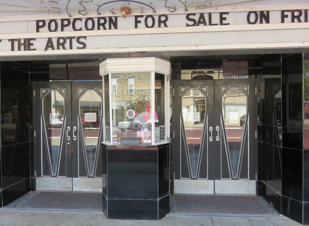 Augusta Theater (Augusta, Kansas) Located at 525 North Sta… Flickr