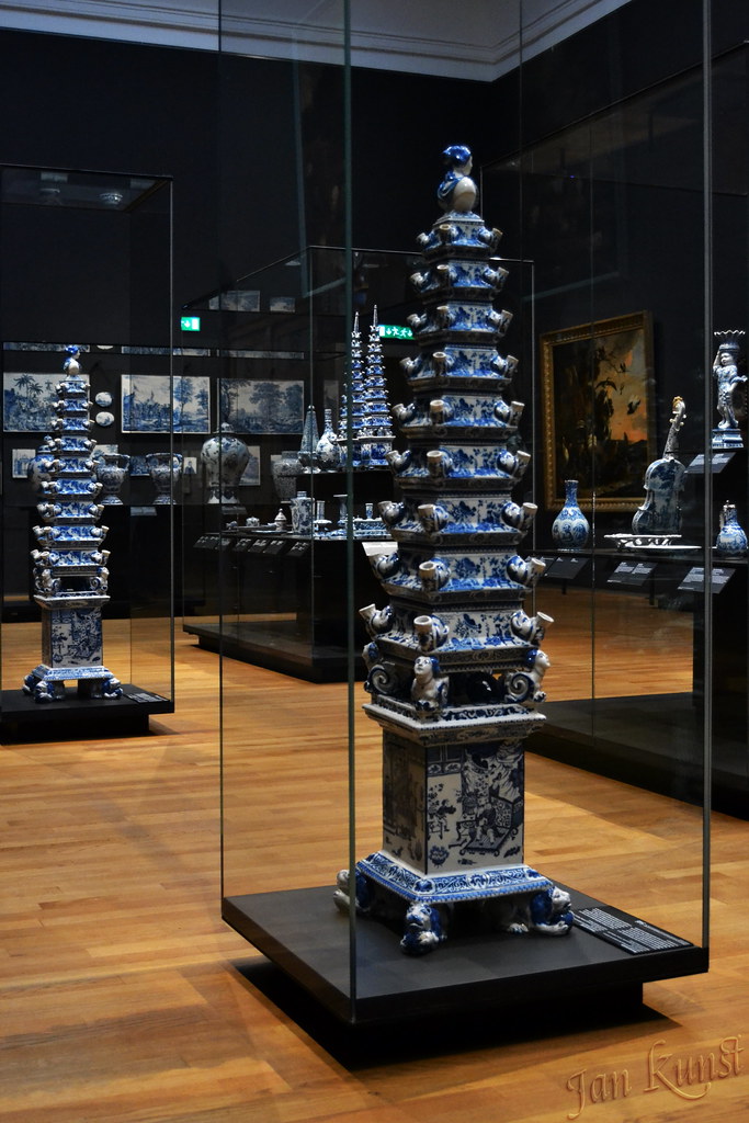 Monumental Tulip Vases Amsterdam, Rijksmuseum, November 20… Flickr