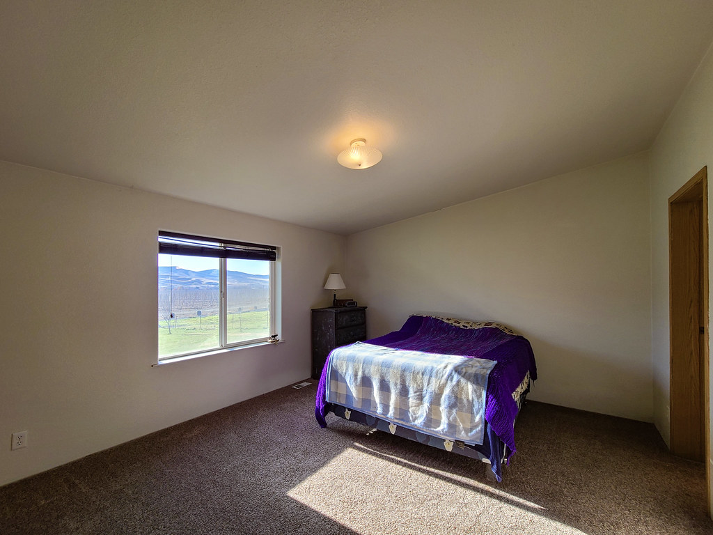 Horse Property at 158904 W North River Road Prosser, WA 99… Flickr