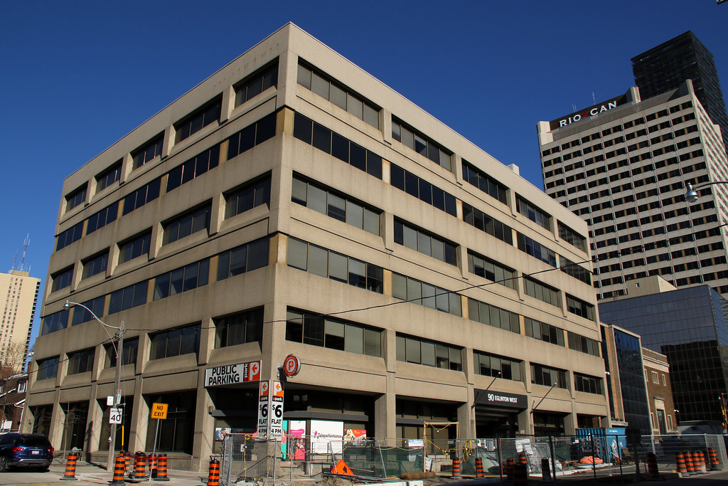 5090 Eglinton West (1719 Henning Ave, Toronto Heritage B… Flickr