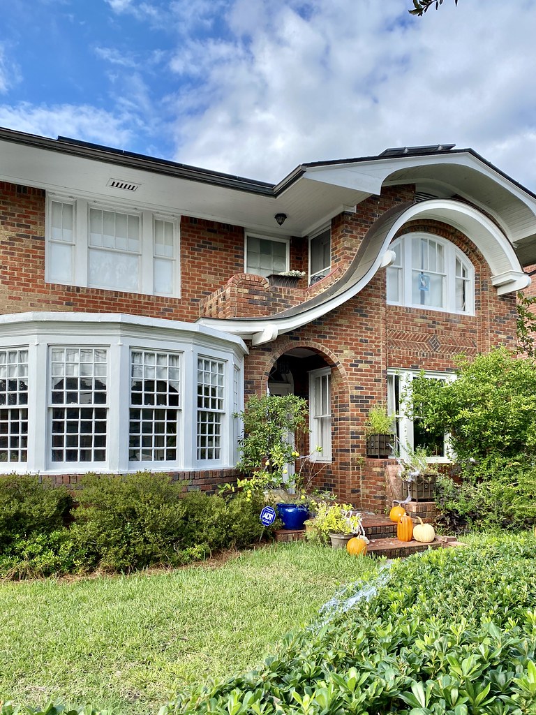 Grove Street, Wagener Terrace, Charleston, SC Warren LeMay Flickr