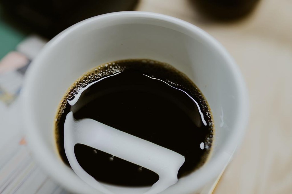 how much caffeine in folgers decaf coffee Credit to https… Flickr