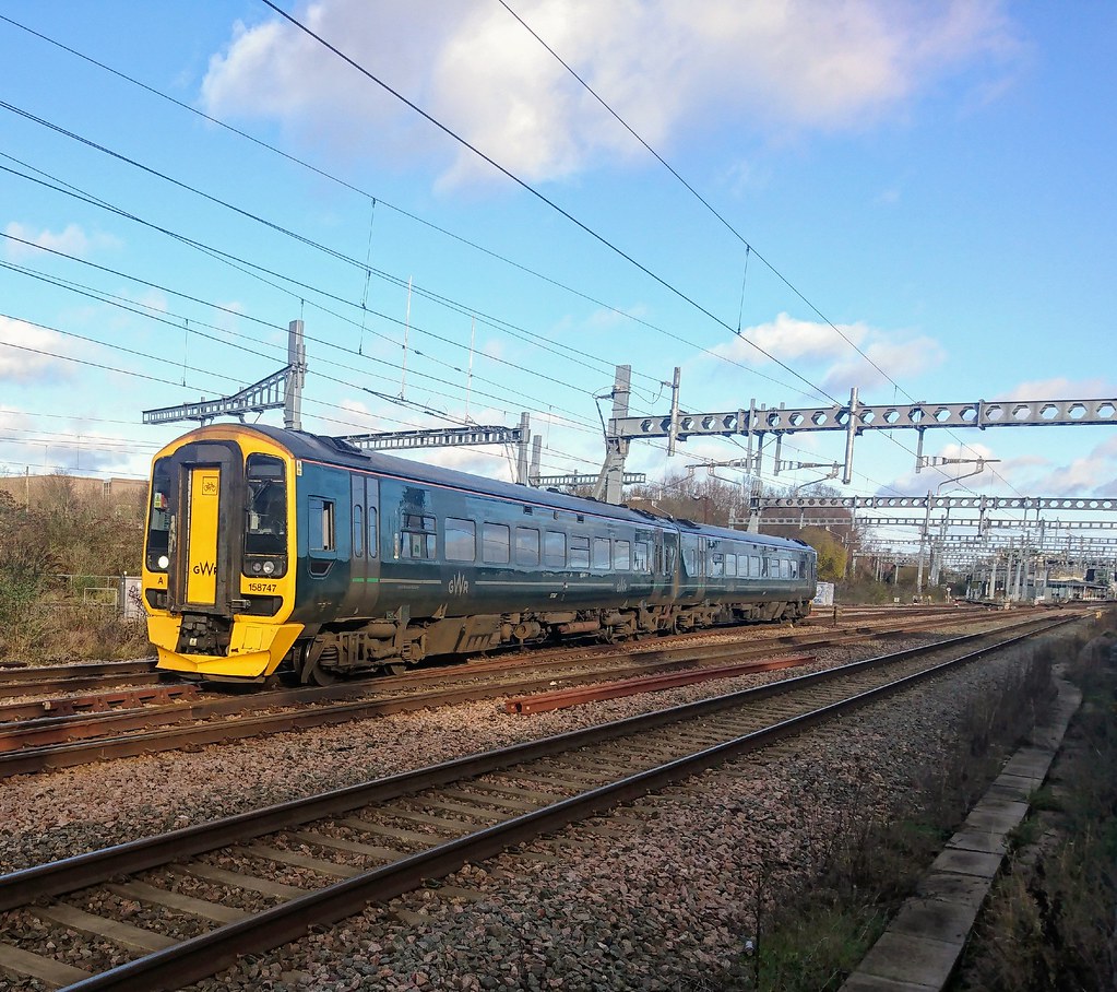 158747 GWR. Swindon to Westbury Service. Opposite Swindon … Flickr