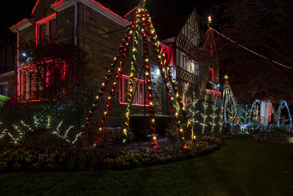 Christmas Decorations on N Portal Drive 10 Dec 2020 (75) Flickr