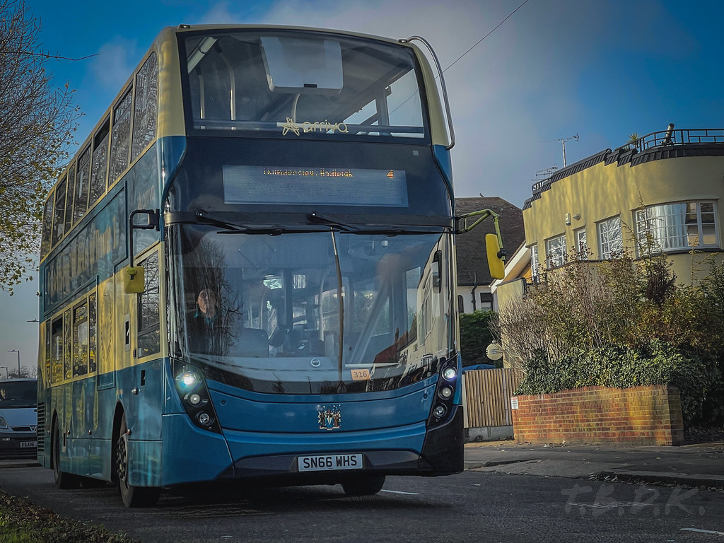 1, Southchurch Boulevard 6499 (SN66 WHS) on route 1 Flickr