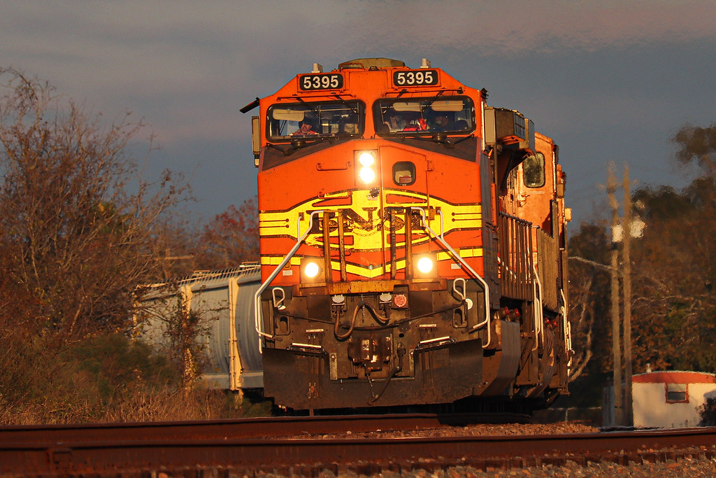 BNSF 5395 Rosenberg, TX S.R.Rosas Flickr