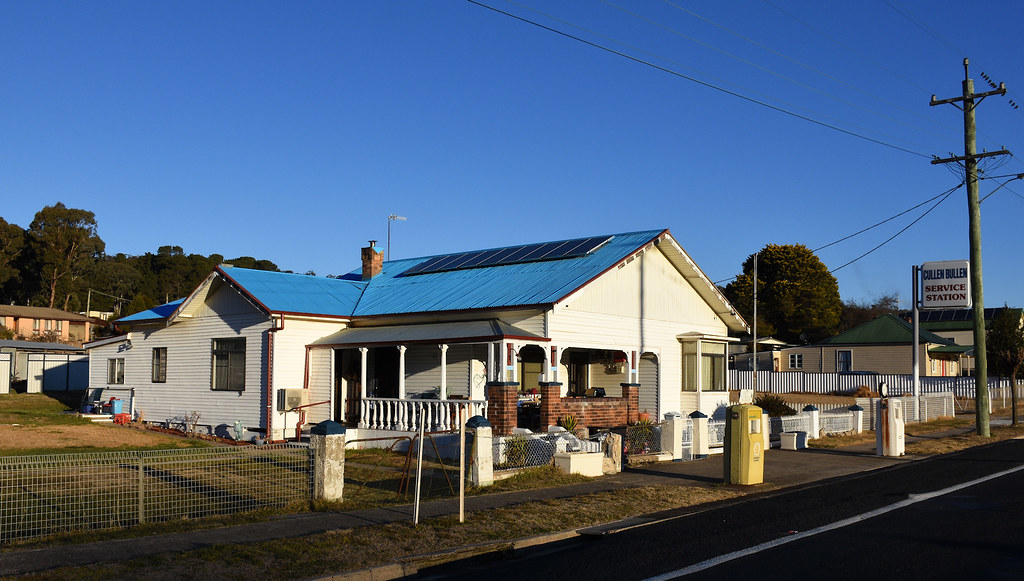 Service Station, Cullen Bullen, NSW. 42 Castlereagh Highwa… Flickr