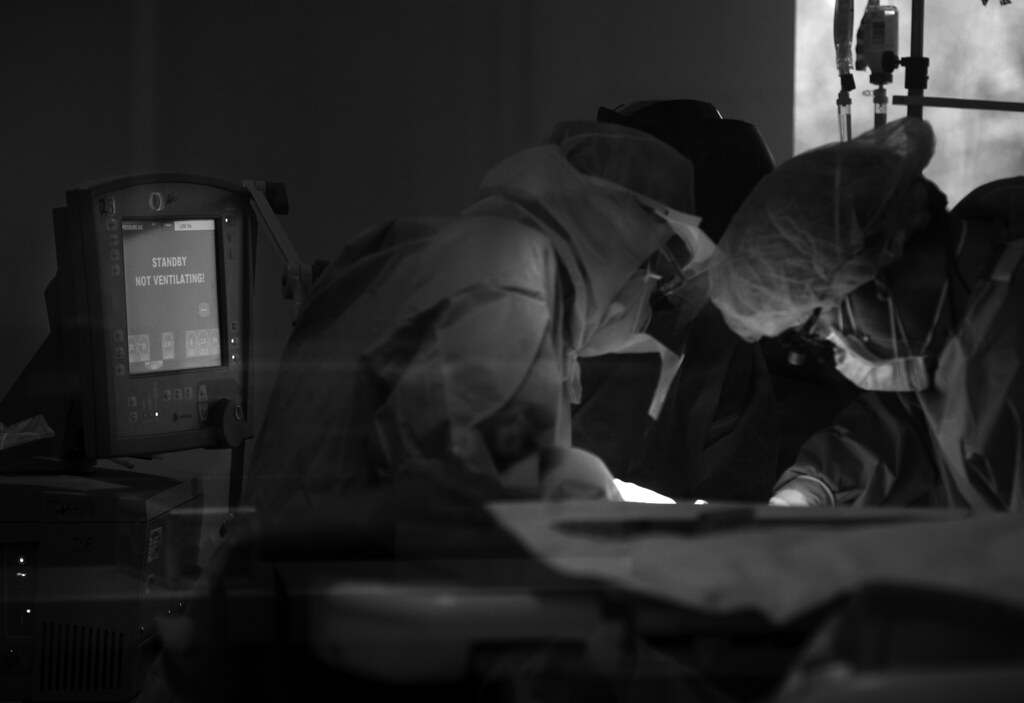 LAC+USC Medical Center Covid19 ICU Ward The ventilator is… Flickr