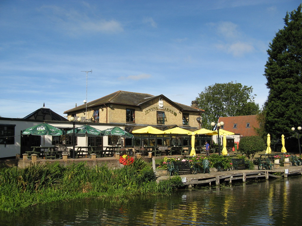 IMG_8530 Jenyns Arms, Denver Sluice, River Great Ouse. Andrew