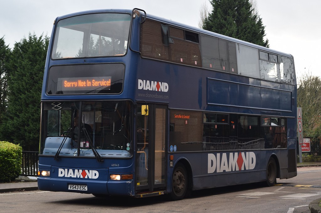 Diamond Buses 40543, V543 ESC Seen leaving Redditch Bus St… Flickr