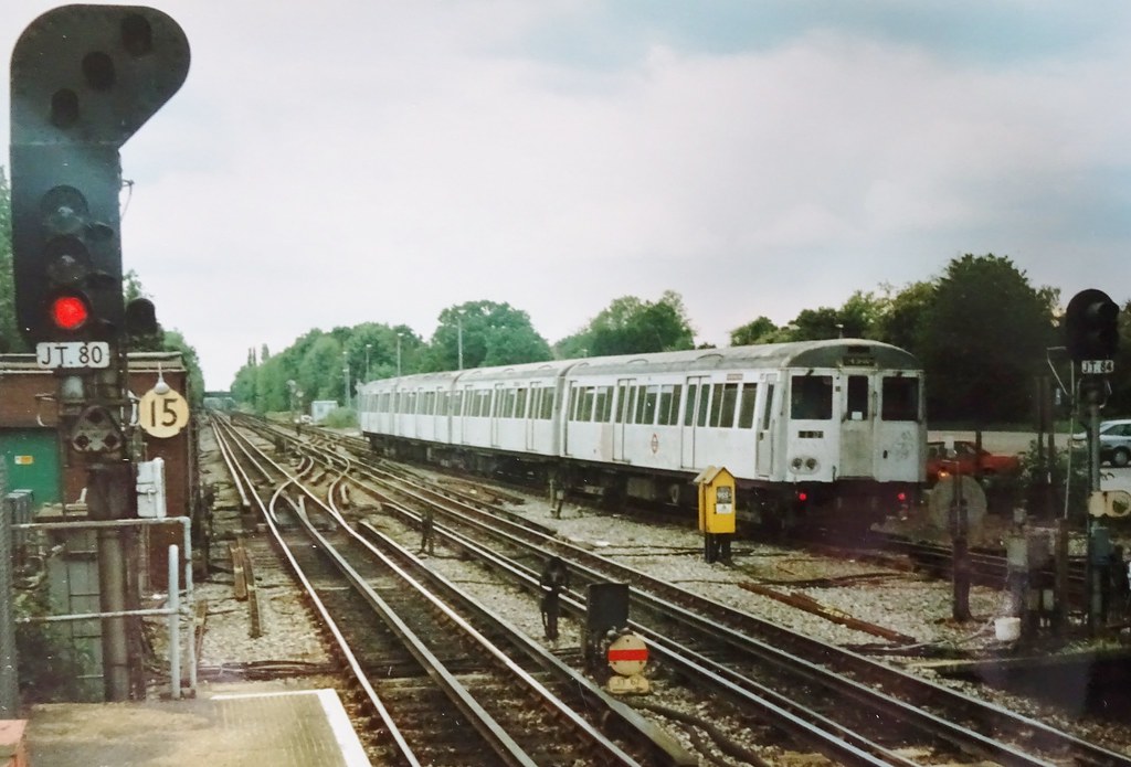 chalfont A Metropolitan line train departs from Chalfont d… Flickr