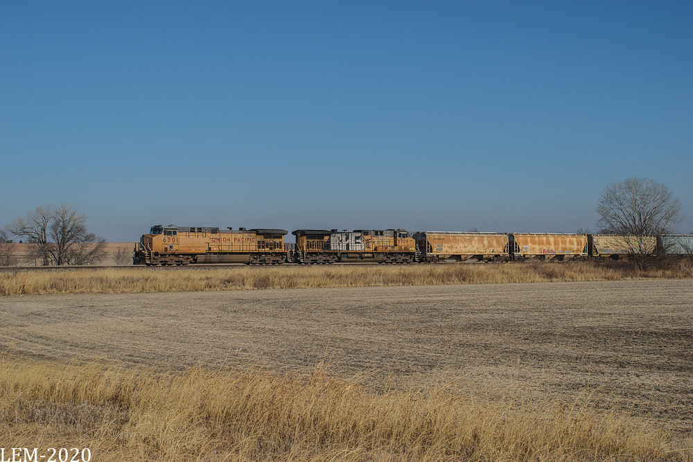 Paxico, Kansas It's morning, time to run a westbound. A pa… Flickr