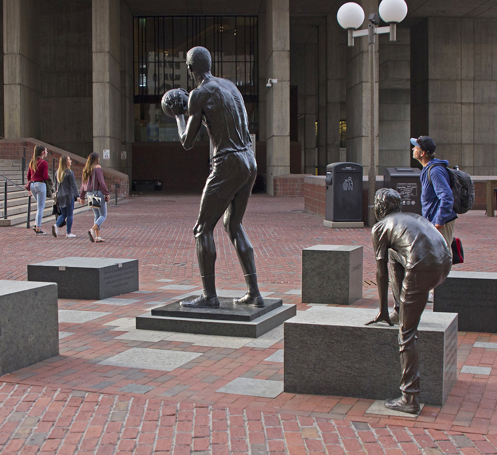 7924_Boston Bill Russell Statue For a change of pace, let'… Flickr