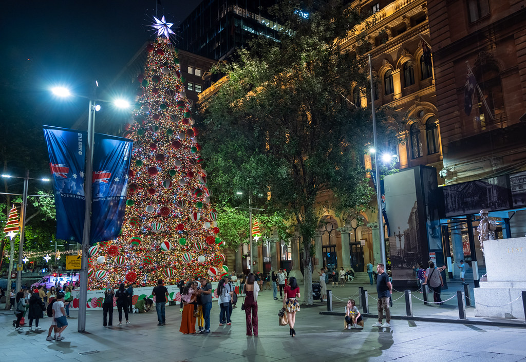 Merry Xmas from Sydney, Australia Xmas tree at Martin Plac… Flickr
