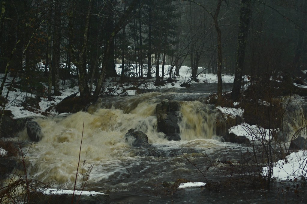 20201225ChristmasDayRain0001 Effingham, New Hampshire. … Flickr