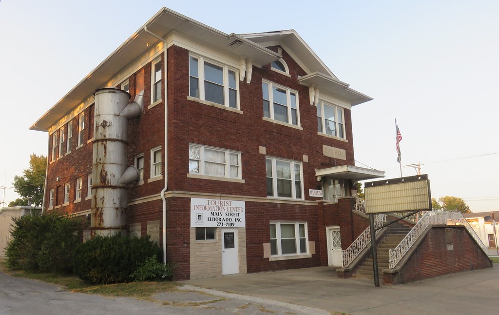 Old Eldorado, Illinois City Hall Built in 1924, using the … Flickr
