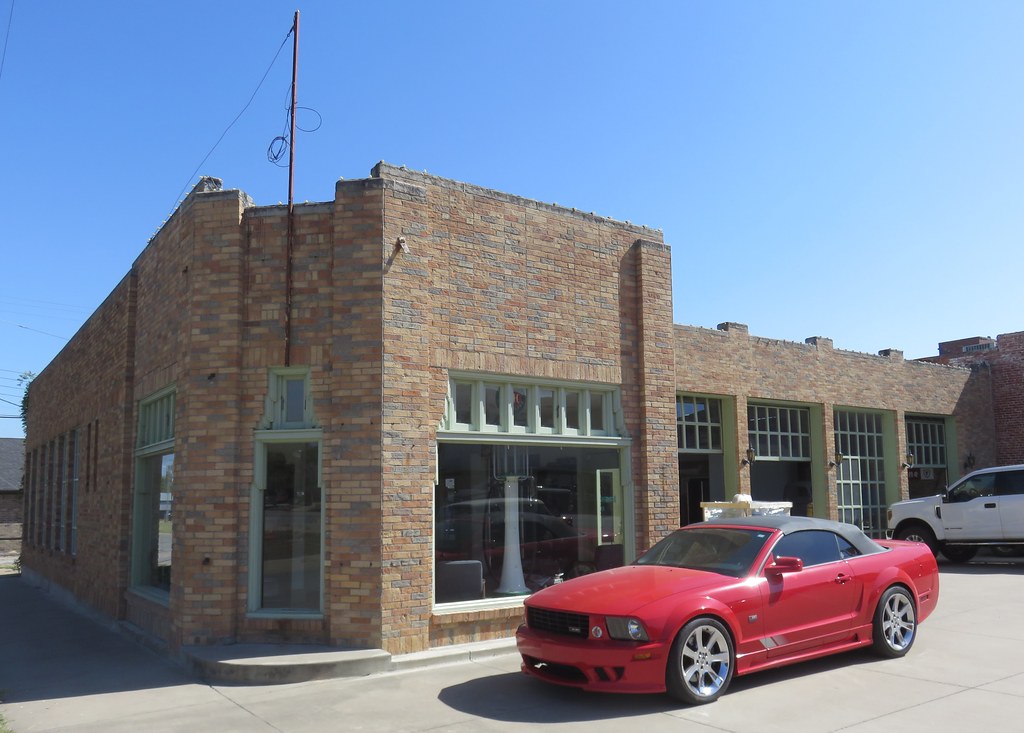 Old Bristow Firestone Service Station (Bristow, Oklahoma) Flickr