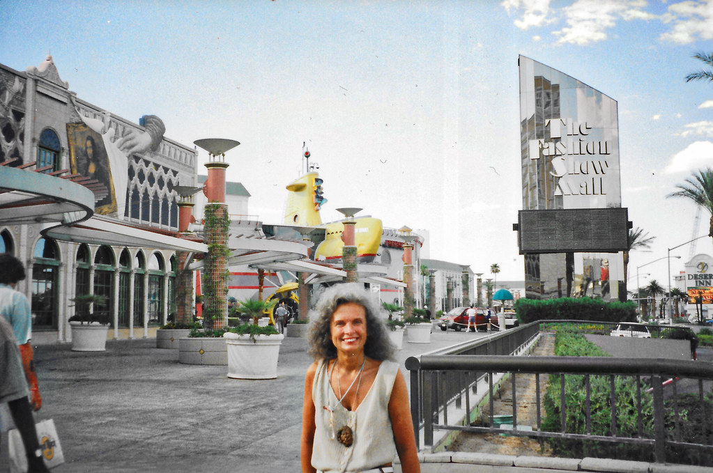 Las Vegas Nevada The Fashion Show Mall Time to do some shopping a