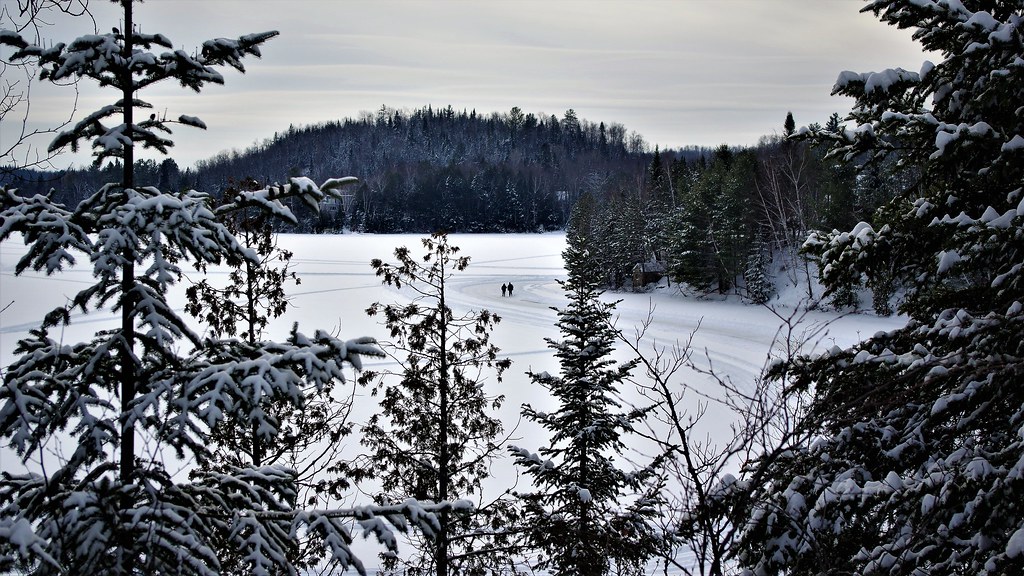 Grand Lac Long gelé. StÉliedeCaxton René Lamothe Flickr