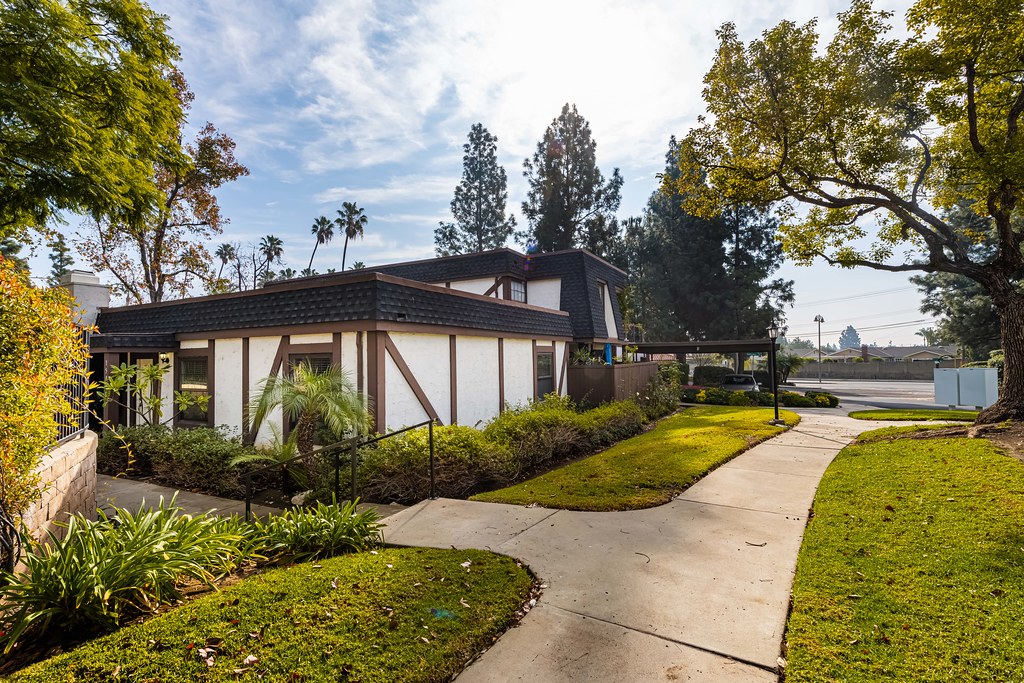 1506 Canterbury Ct, Placentia Flickr