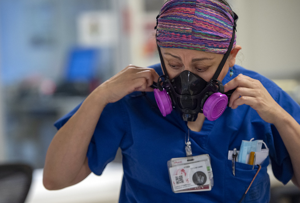 LAC+USC Medical Center Covid19 ICU Ward Luisa Venegas, RN… Flickr