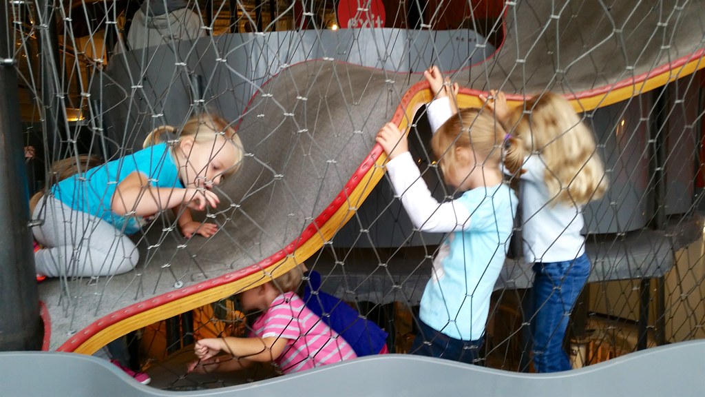 Kids Climbing At The Long Island Children's Museum Flickr