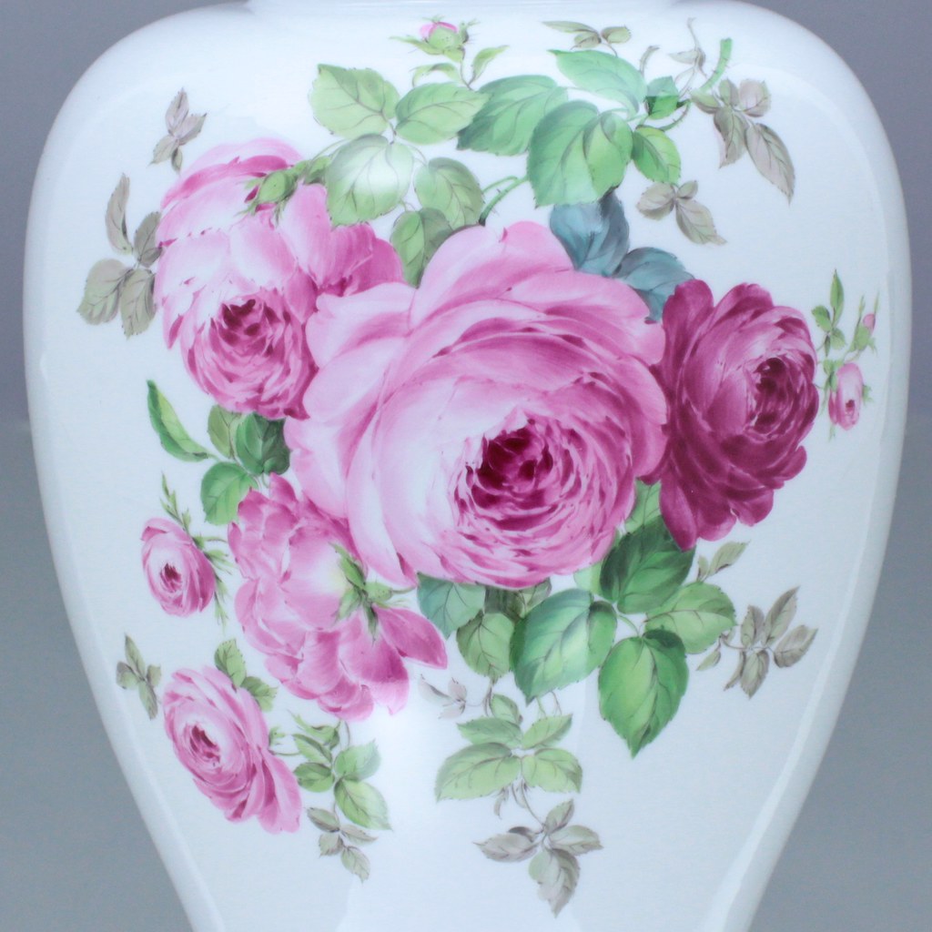 Meissen, Vase, Deckelvase, Urne, lidded vase, urn vase, Rosen, Rote