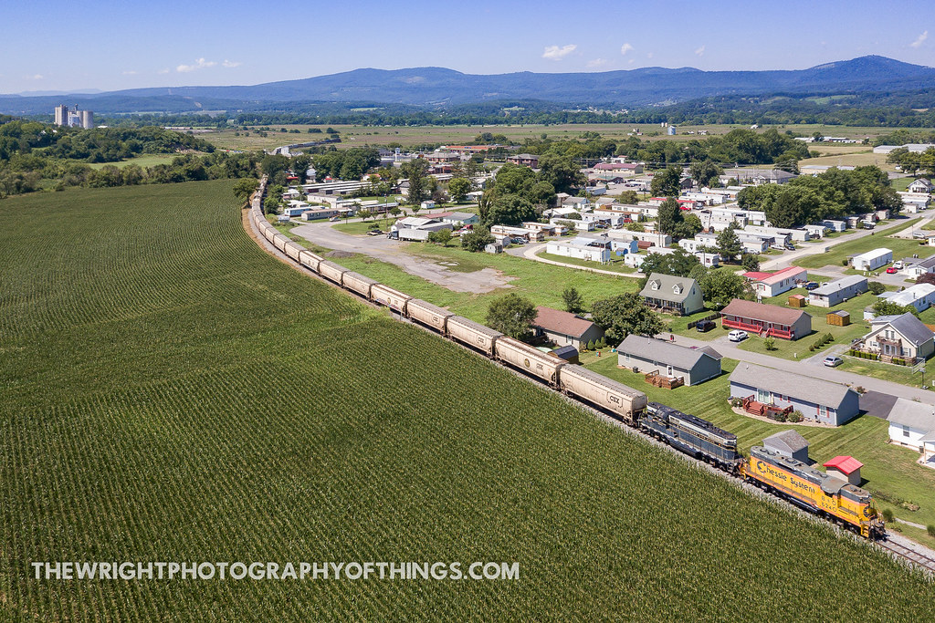 SOUTH BRANCH VALLEY MOOREFIELD, WV A loaded grain train pa… Flickr