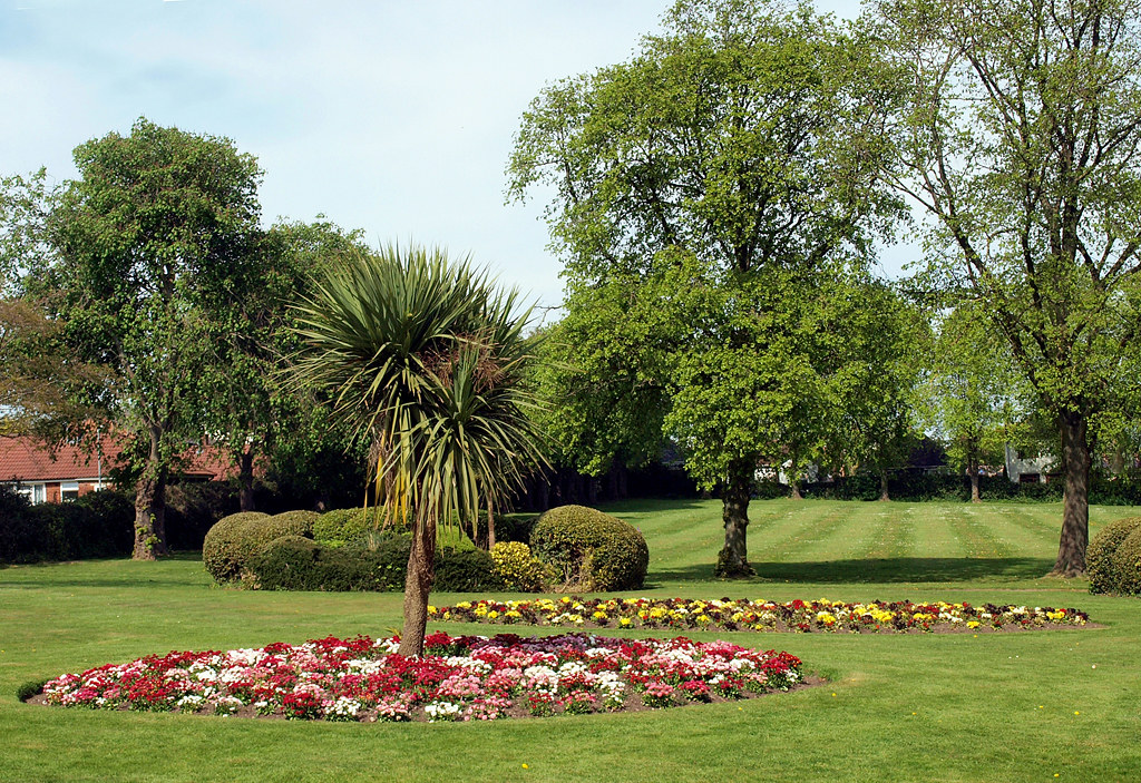 Glenmore Park, Shepshed, Leicestershire photographed in Sp… Flickr