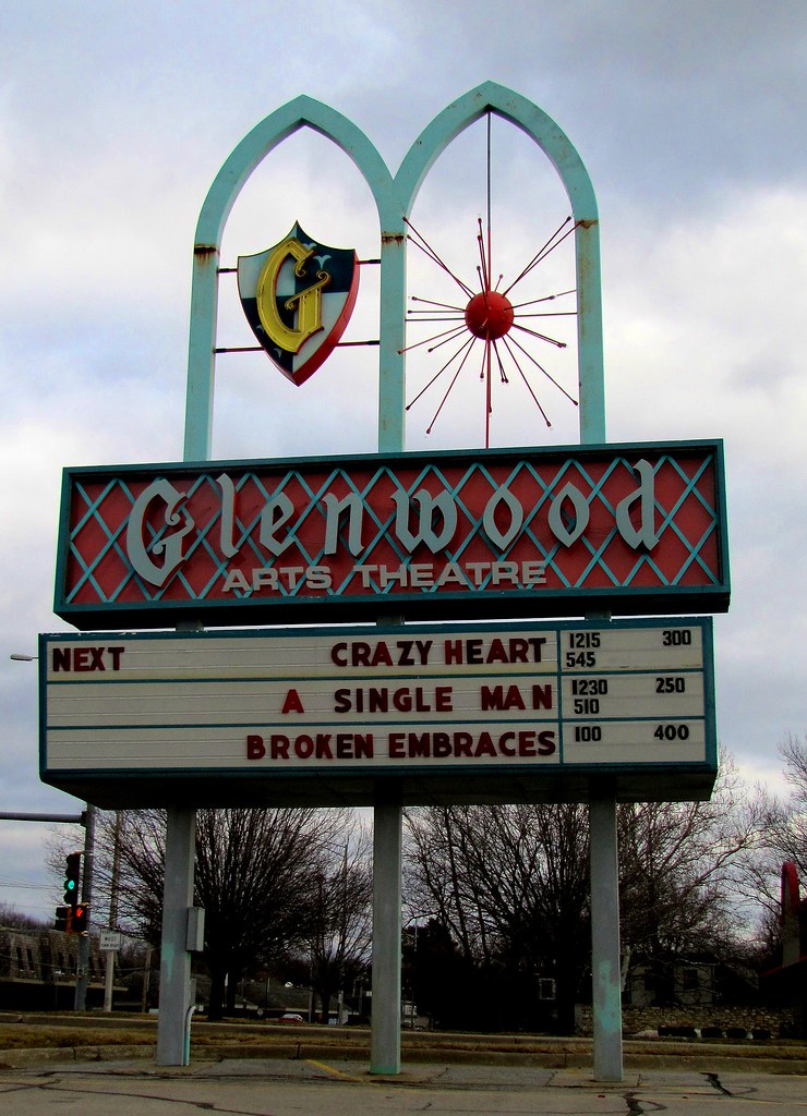 The traveling Glenwood Overland Park, Kansas. Once a premi… Flickr