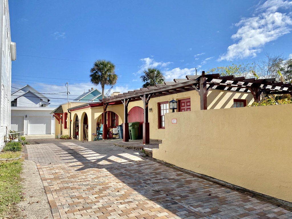 Charlotte Street, Old Town, St. Augustine, FL Warren LeMay Flickr