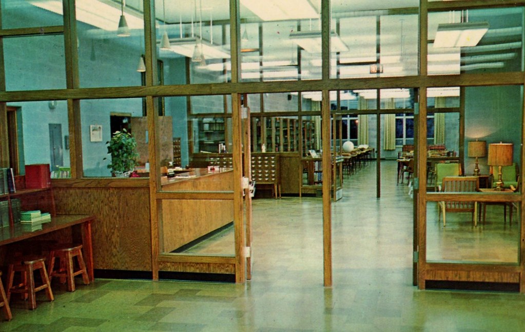 Davenport, Iowa, Marycrest College, Library Quad City Time… Flickr