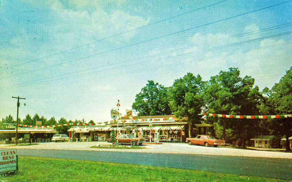 Christmas Tree Court and Gift Shop, Lake of the Ozarks Flickr
