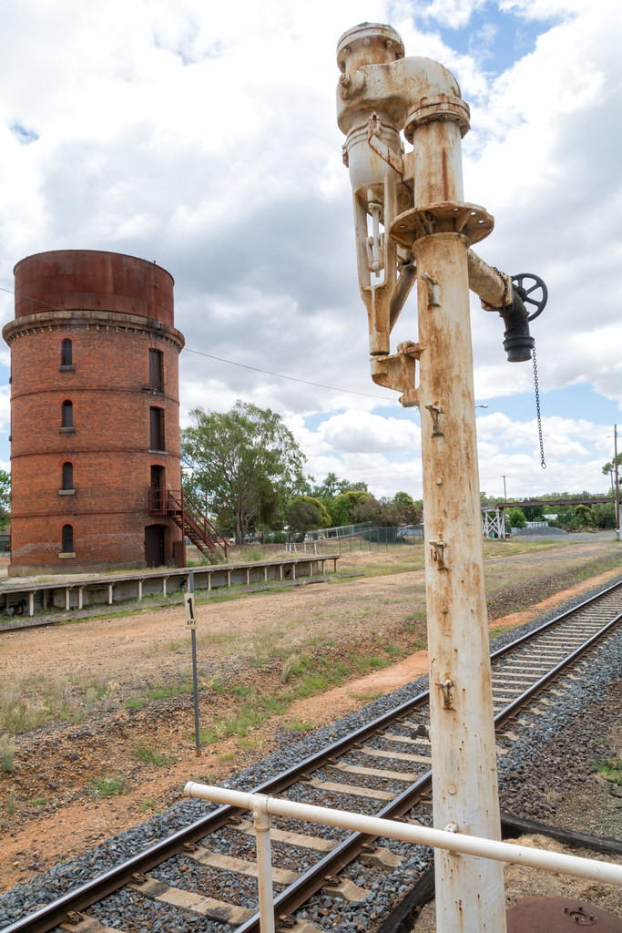Wangaratta Water Tower and Crane Dermis50 Flickr