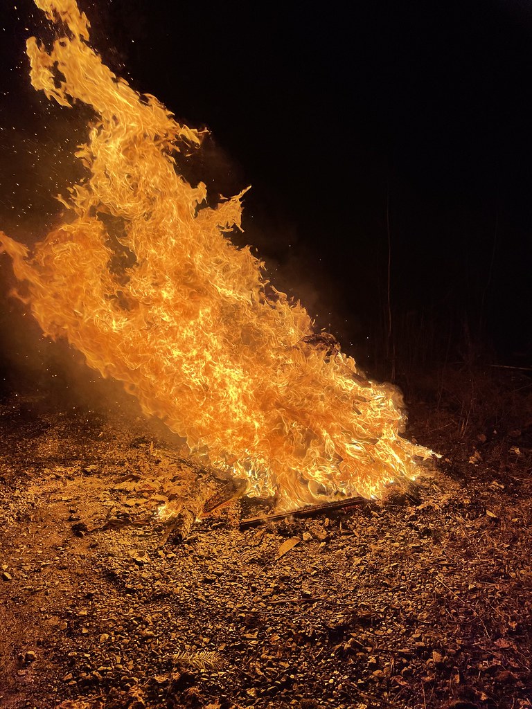 8DB4A8135F1243C588AE803ED0DEE60E Burn Baby burn Madison Lands