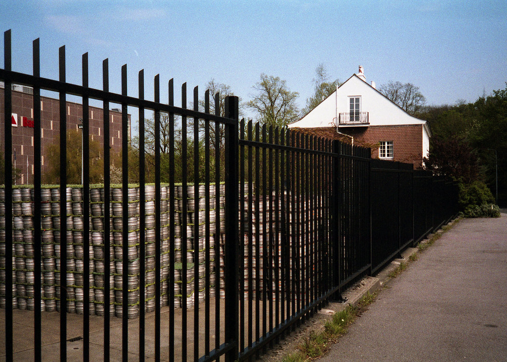 Beer Barrels at the side of Culverton House, Turk Street, … Flickr