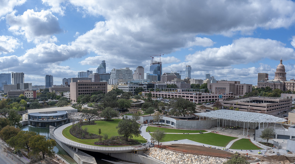 Downtown Austin, TX The new Waterloo Park and the Moody Am… Flickr
