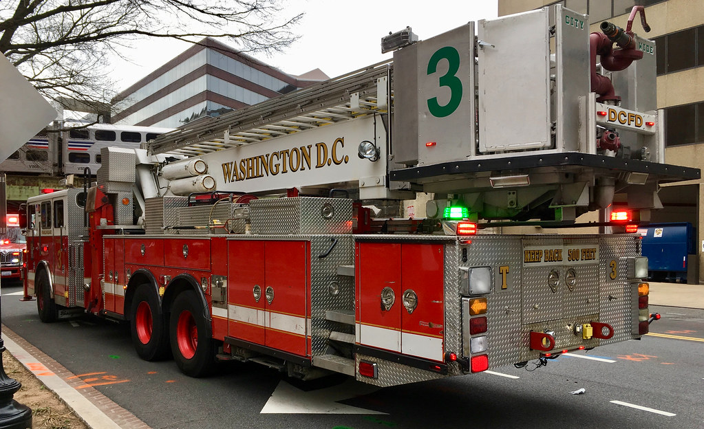 Good Ole Aerialscope 2003 Seagrave Marauder/95' Aerialscop… Corde11