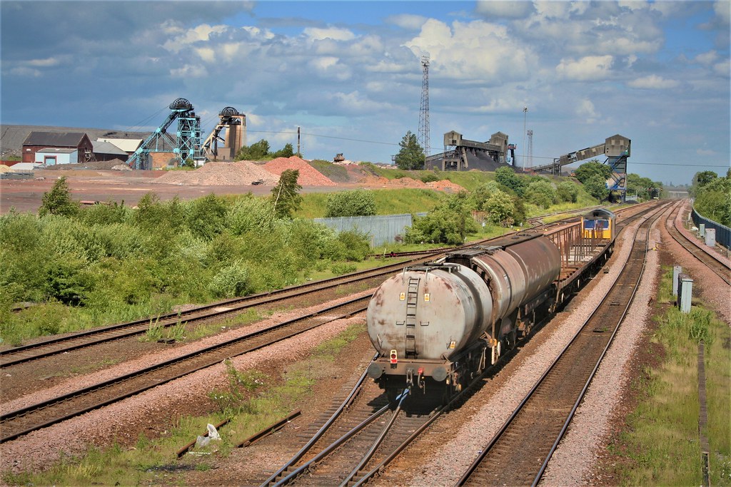 UID 60 on an 'Enterprise', Hatfield & Stainforth. Chris Saxby Flickr